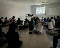 Premier jour, mais pluvieux ; un film pour les plus grands Premier jour, mais pluvieux ; un film pour les plus grands