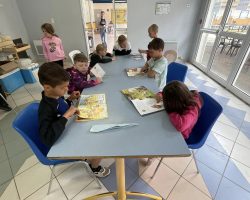 Premier jour, mais pluvieux ; v