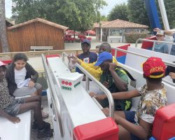 Au départ de la grande roue Au départ de la grande roue